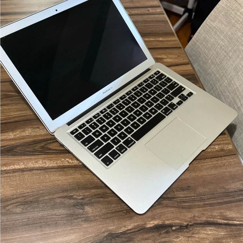 Apple MacBook Air